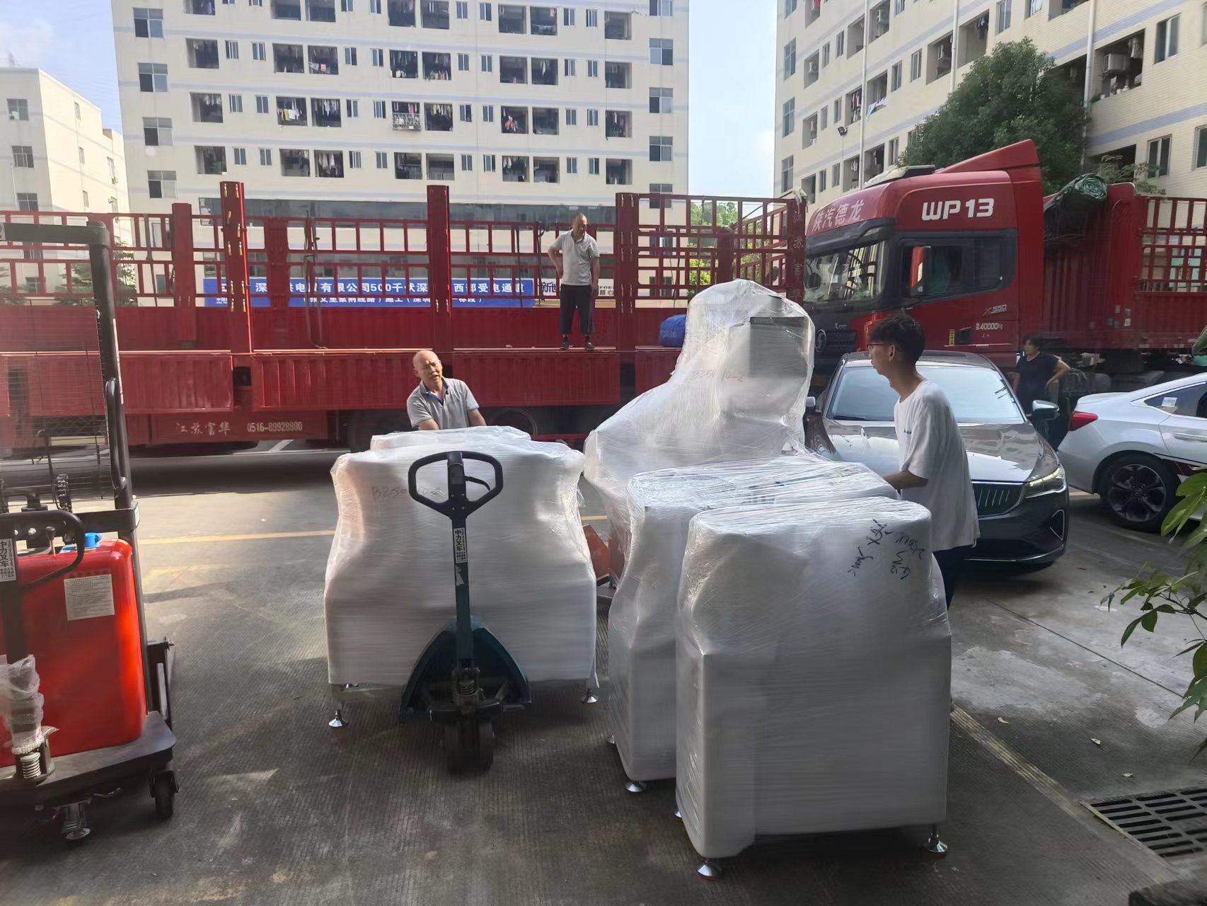  冠深泰科技-美東匯成醫(yī)療自動(dòng)化設(shè)備今日交付