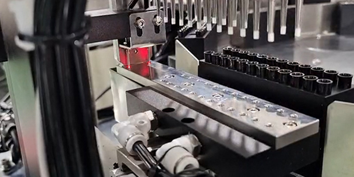  移液吸頭自動(dòng)塞芯裝盒機(jī)-賽寧生物