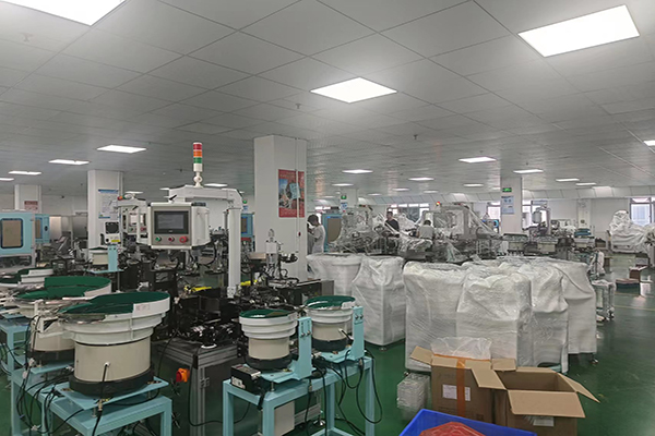 全自動包裝機(jī)廠家推動制造企業(yè)實(shí)現(xiàn)智能化升級